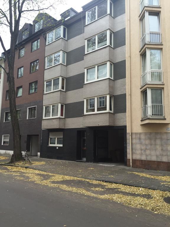 Apartment Maximilians Дюссельдорф Номер фото